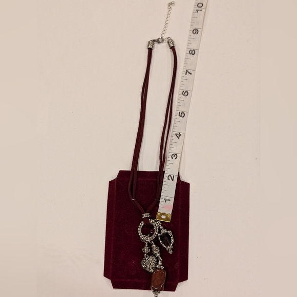 Vintage Necklace, Red Onyx Silver Plated Leather Fashion Jewelry - Picture 12 of 12